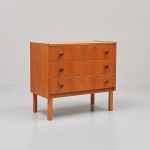 1070 6422 CHEST OF DRAWERS